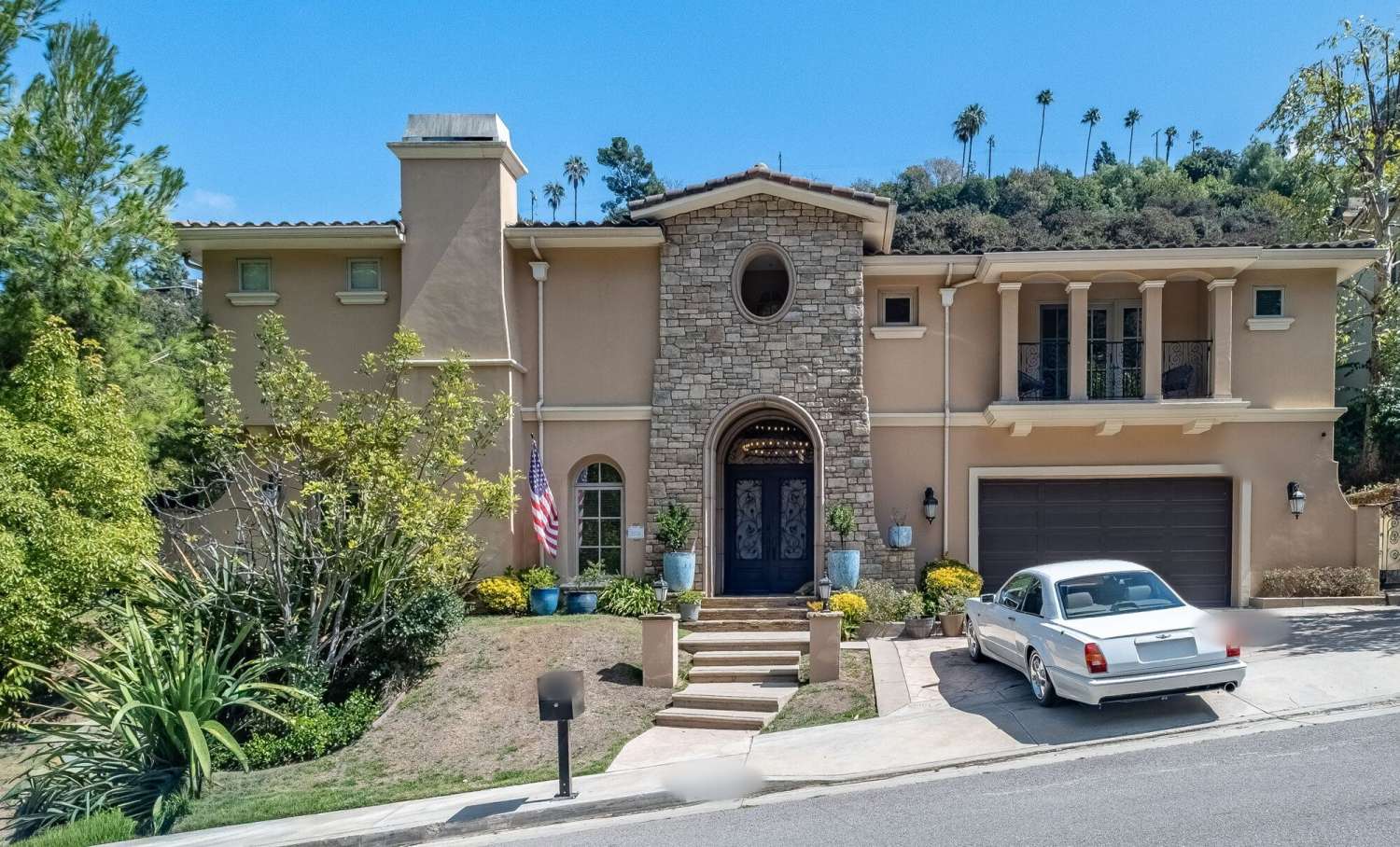 Medit 172 — Sherman Oaks filming location