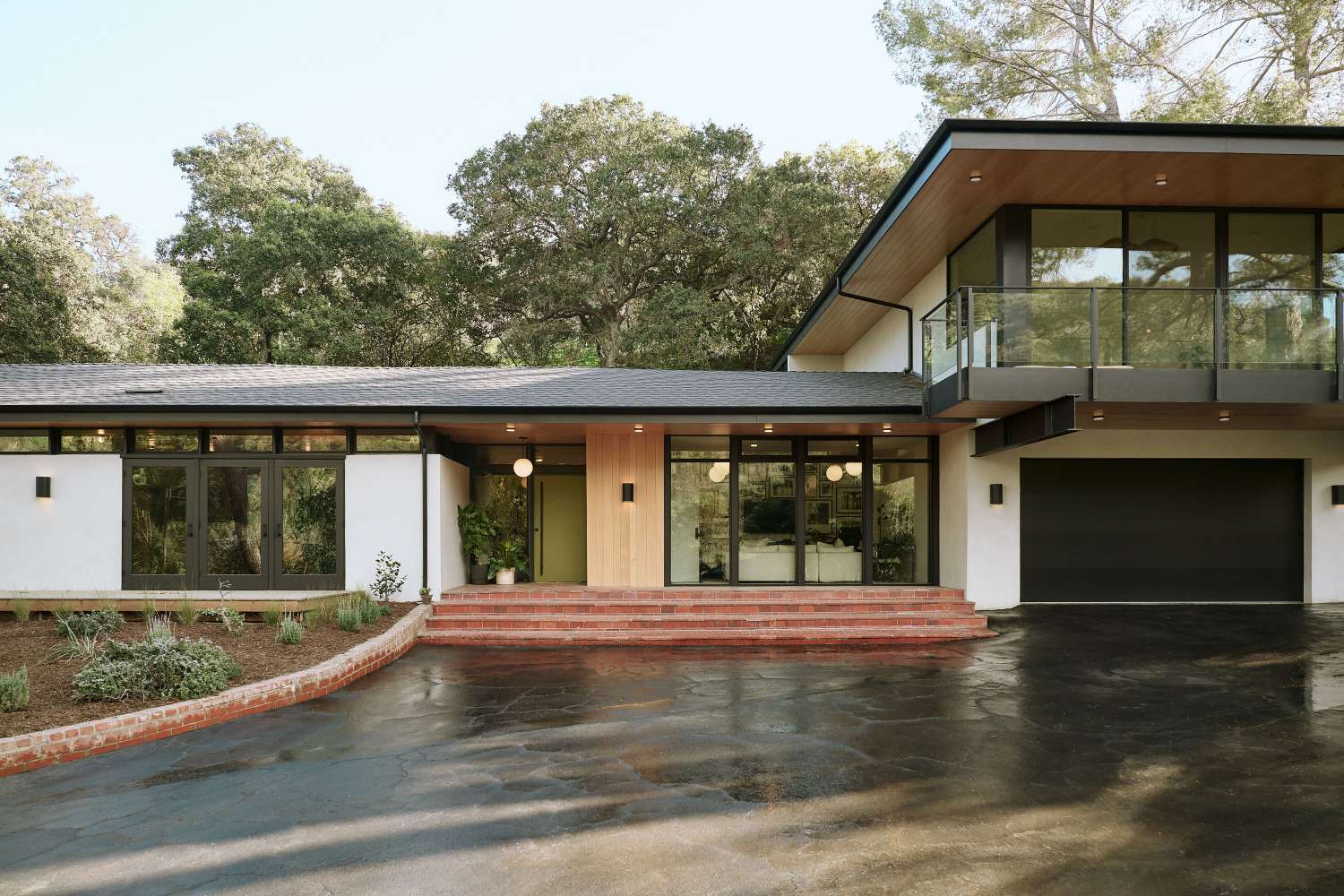 Retro 282 — Studio City filming location