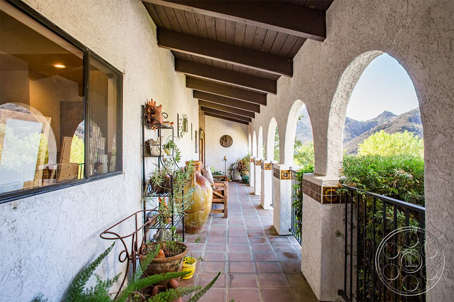 Medit 31 - front - corridor, patio, flagstone, handrail, banister, house, villa, front