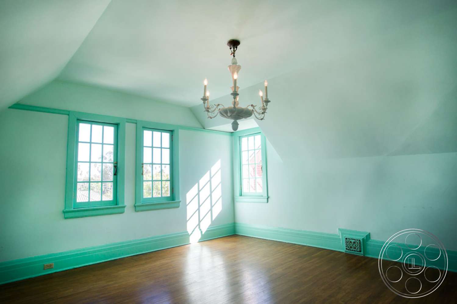 The Rosenheim Mansion - indoors, lamp, corner