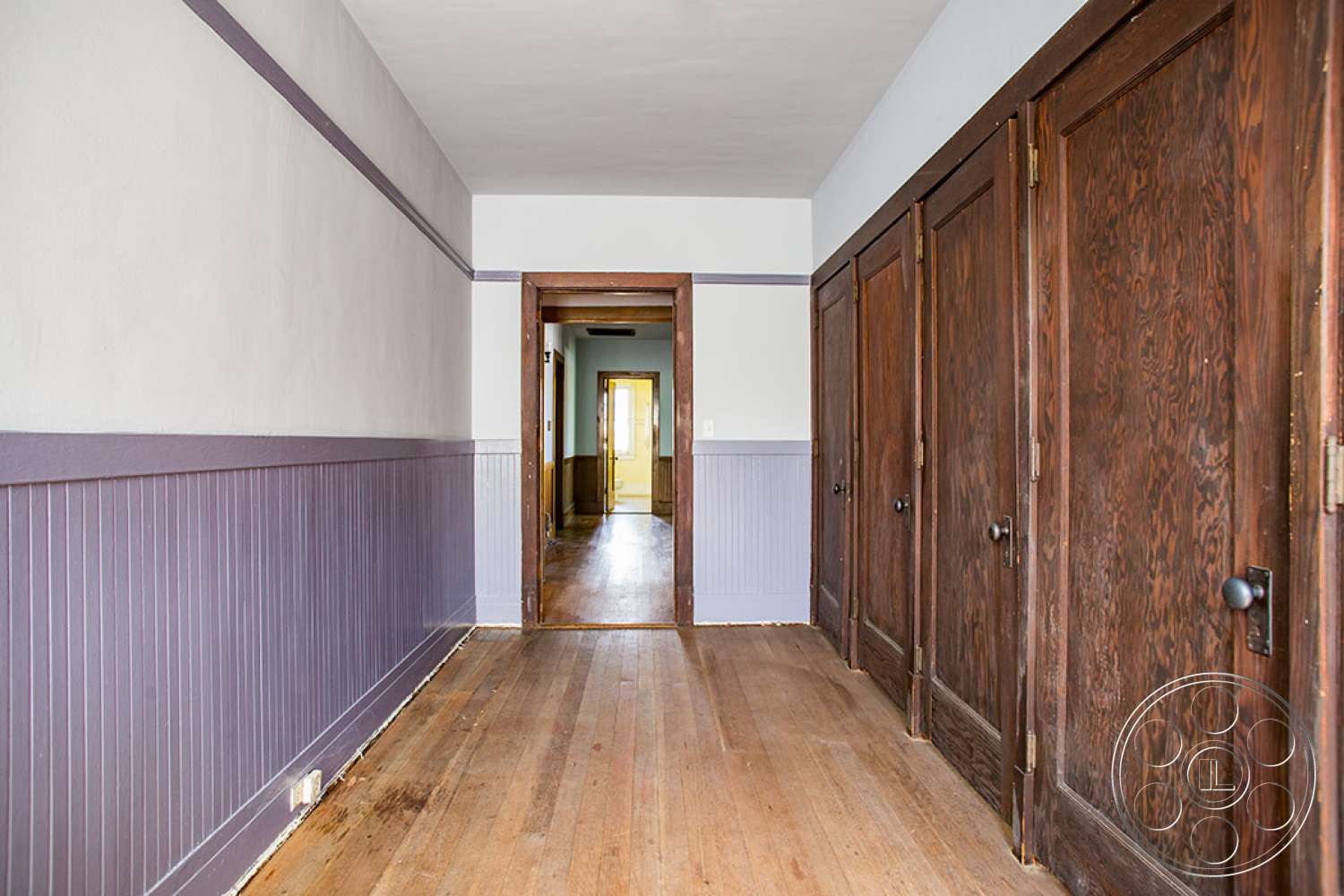 The Rosenheim Mansion - wood