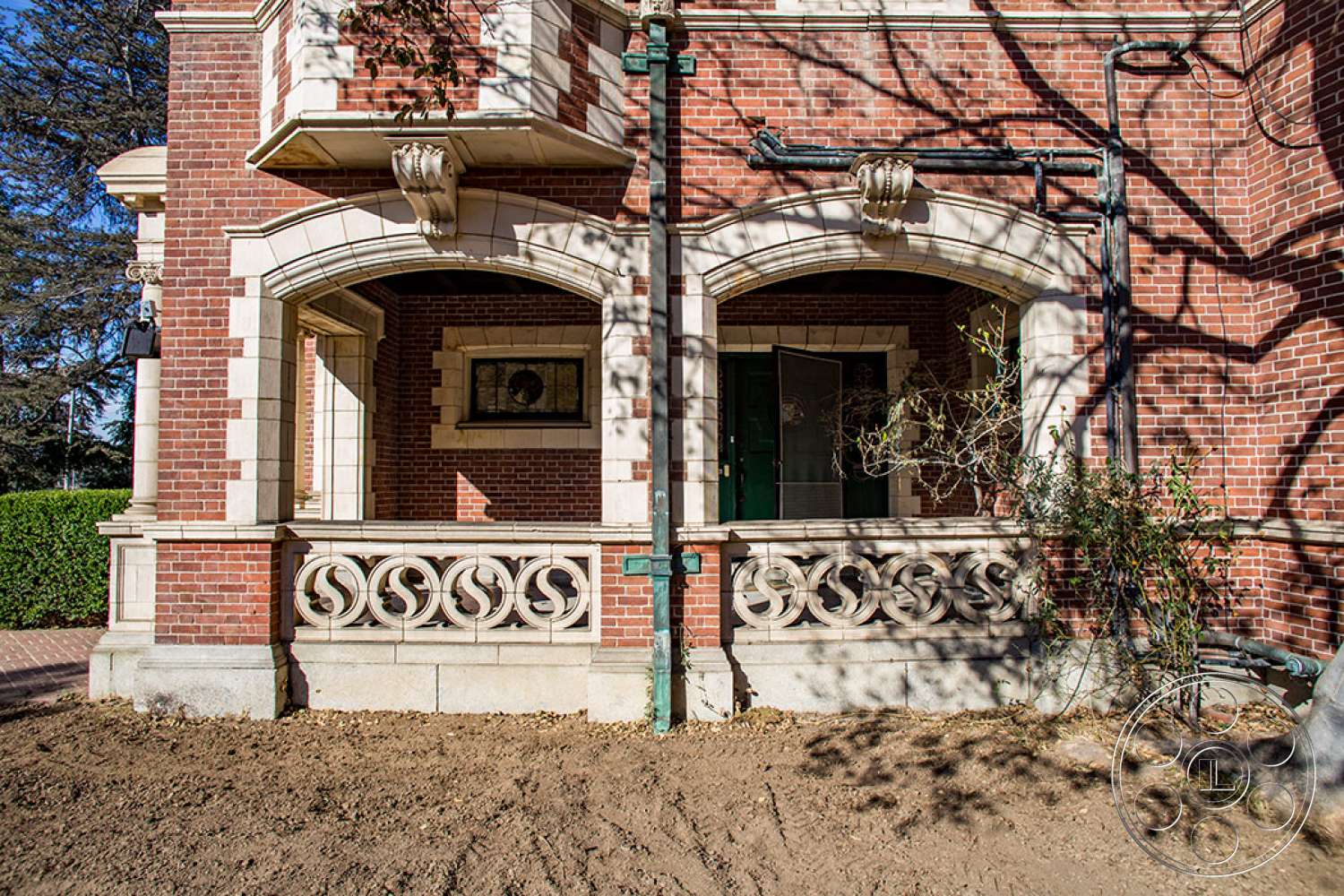 The Rosenheim Mansion - brick