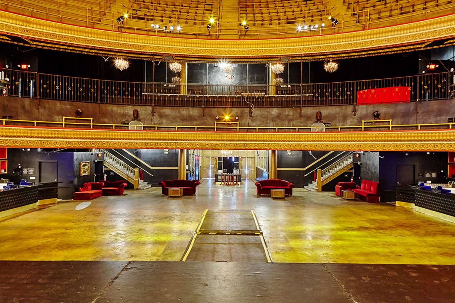 Theatre 10