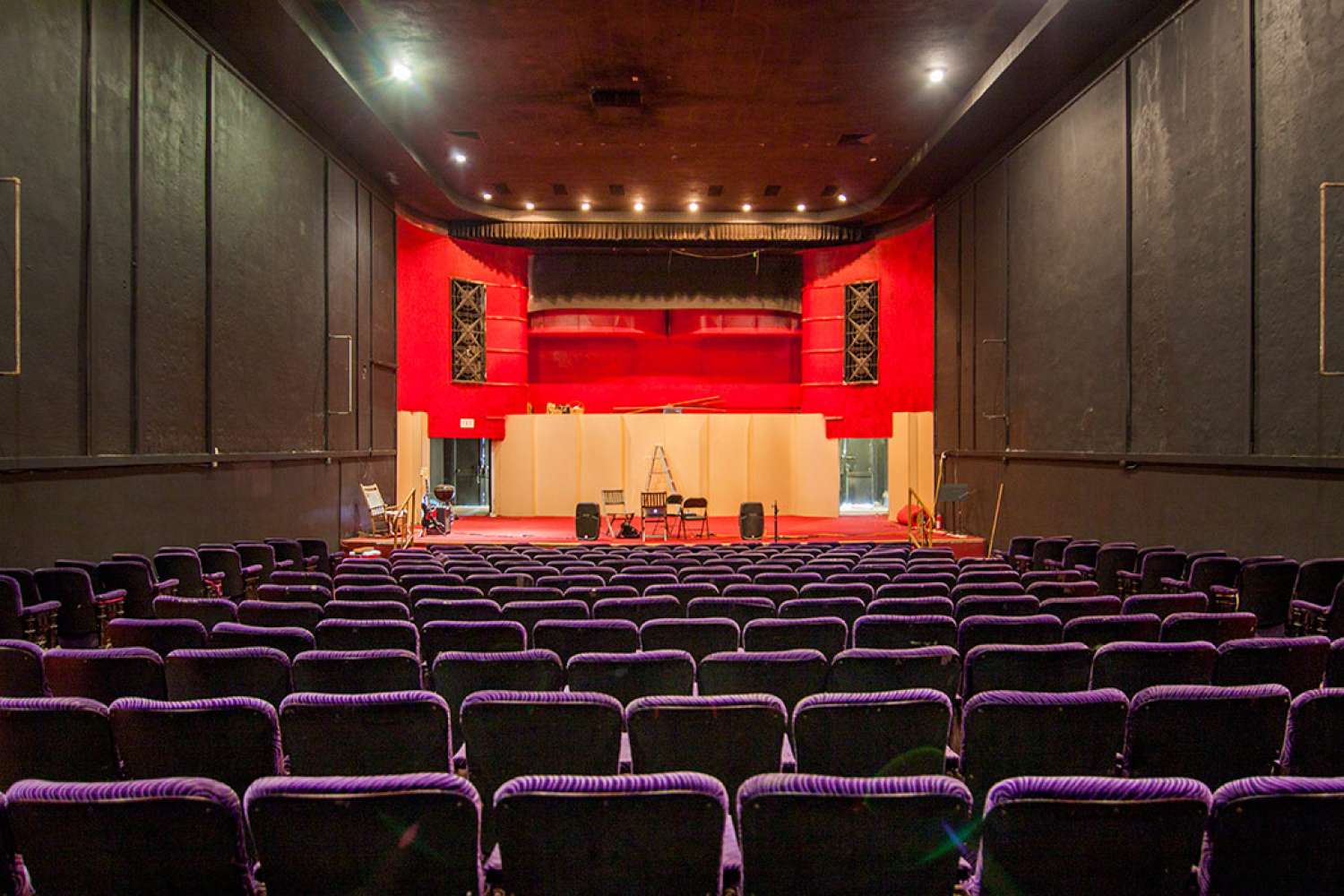 Theatre 18