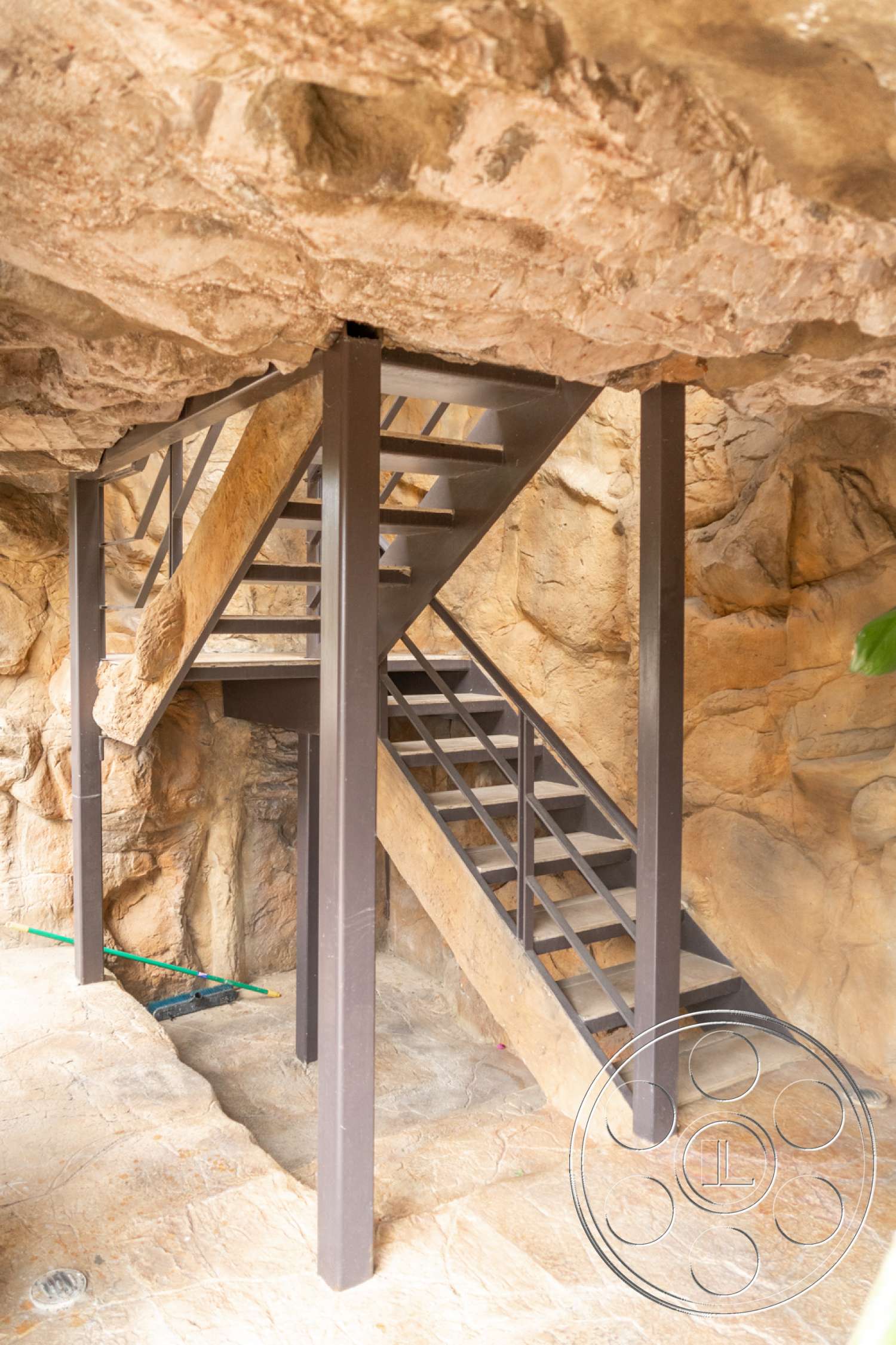 Medit 134 - flagstone, handrail, banister, staircase, slate