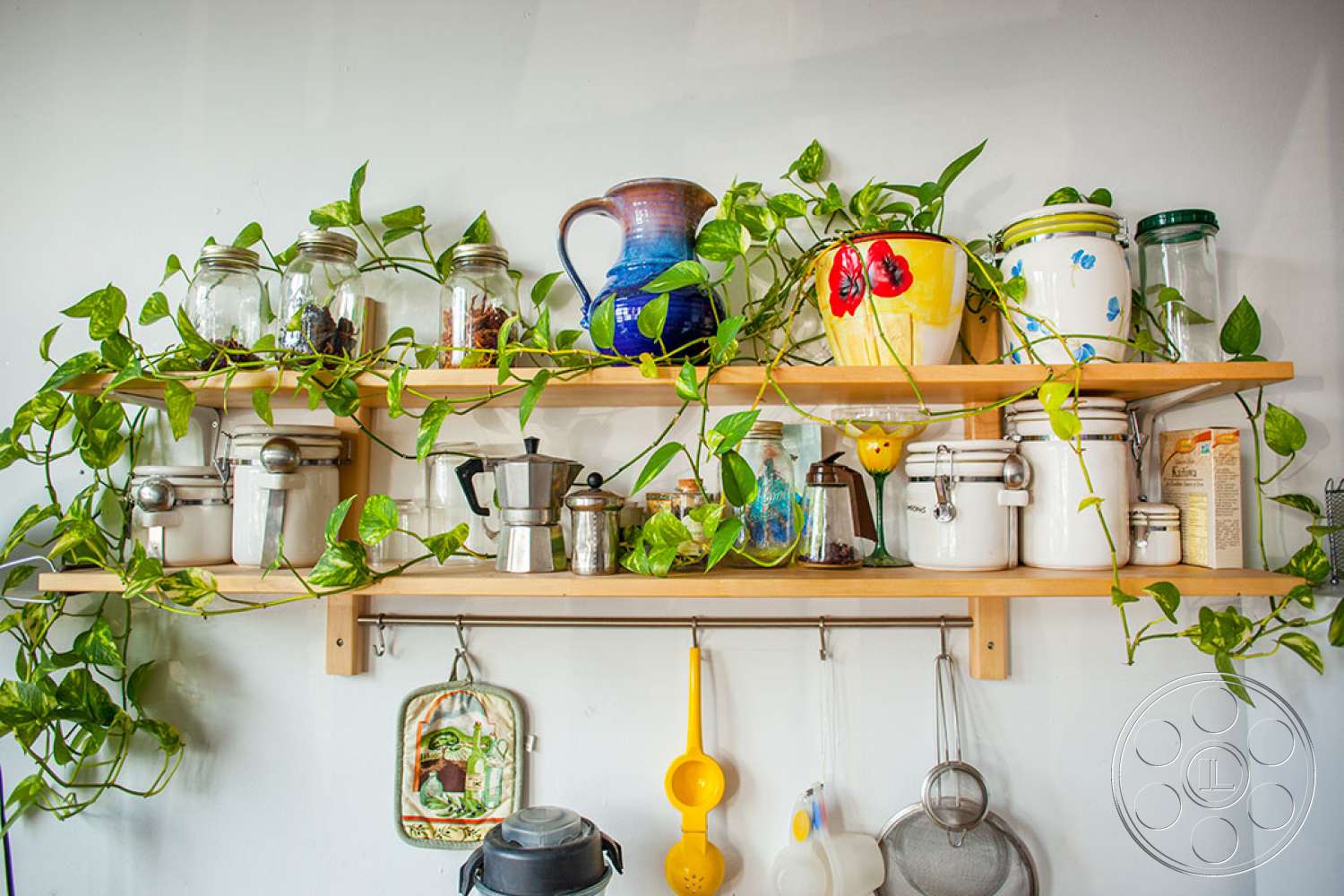Brooklyn 37 - furniture, pottery, closet, cupboard