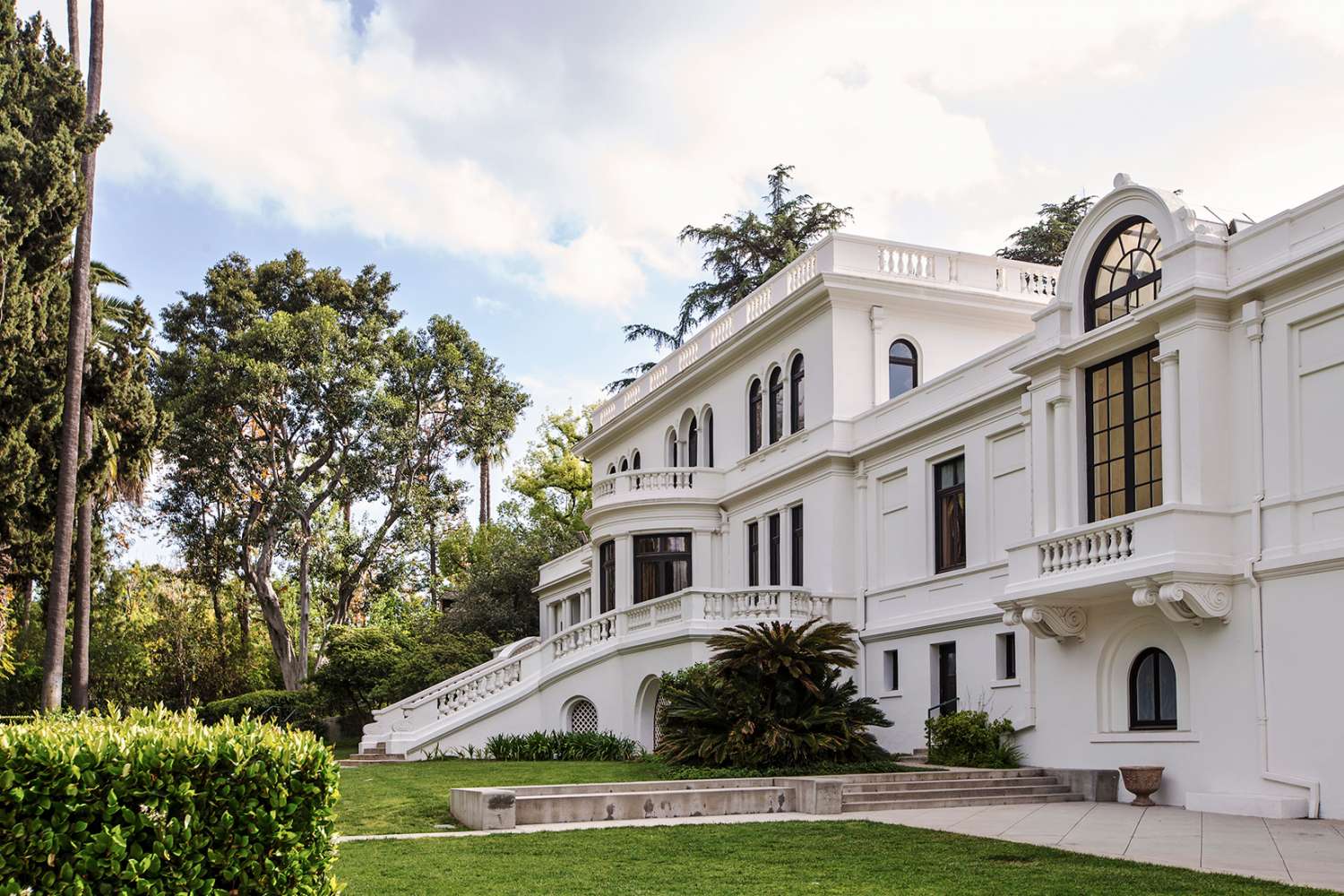 Mansion 32