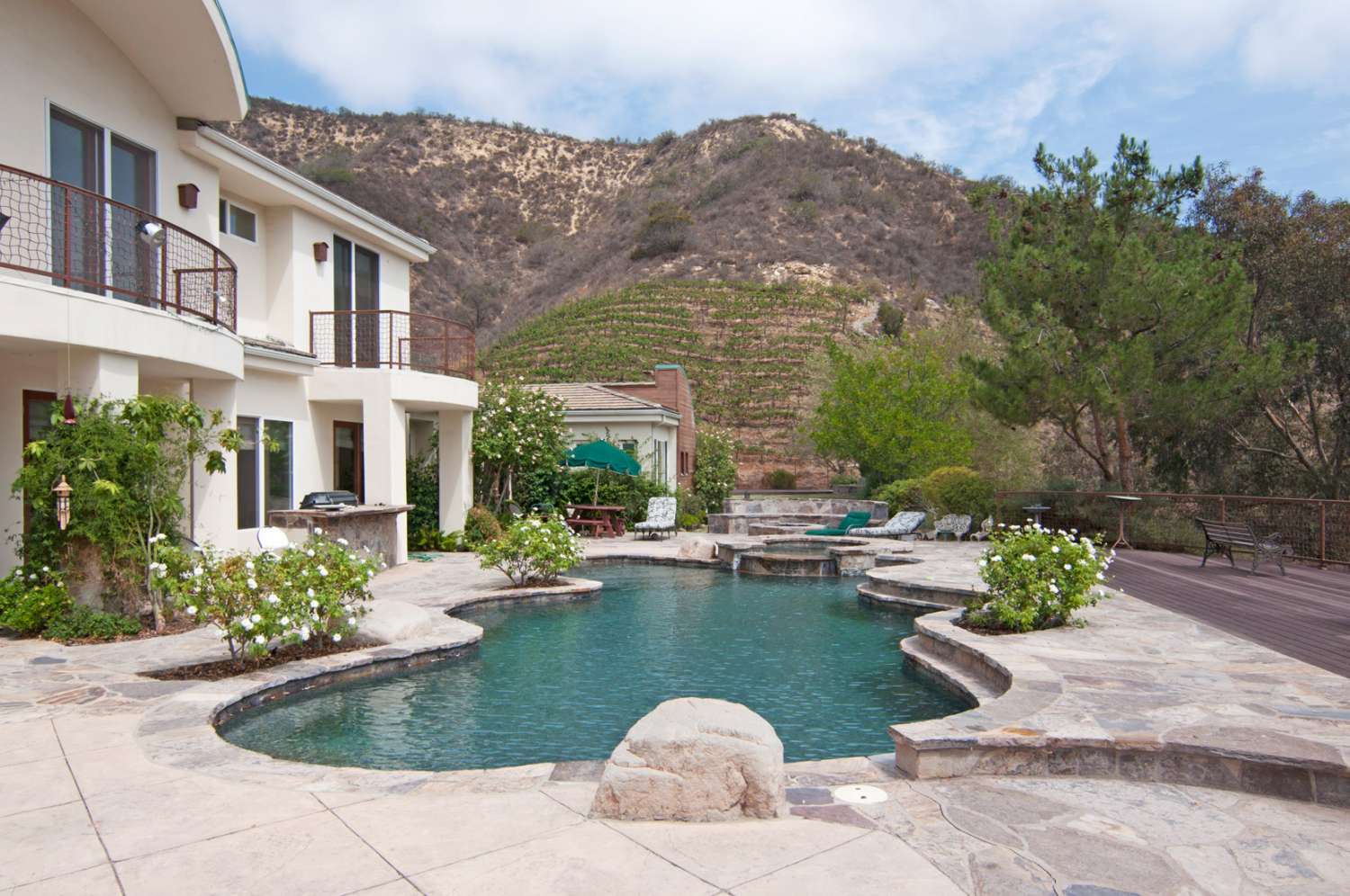 Mansion 20