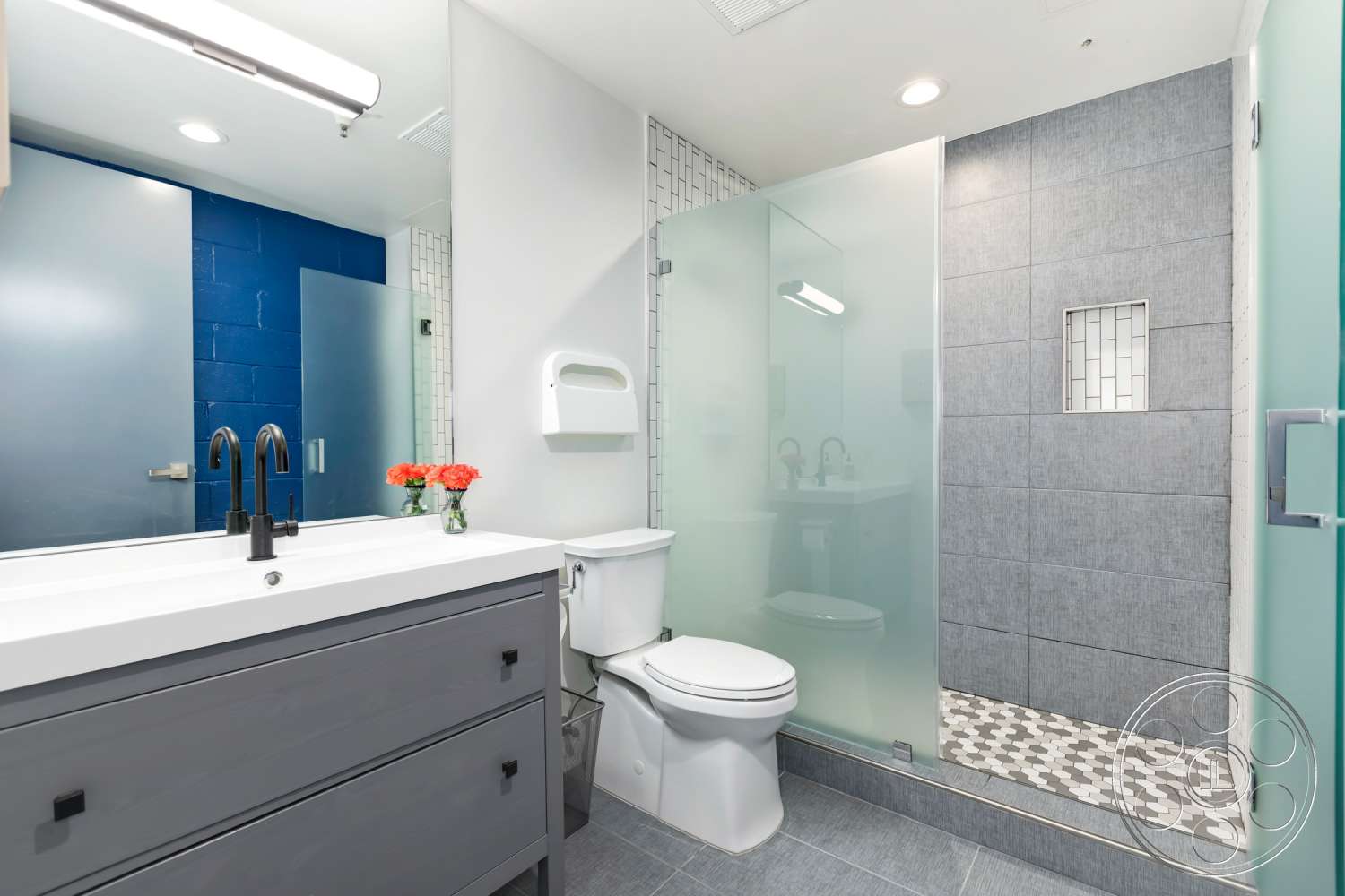 Office 56 - indoors, room, bathroom