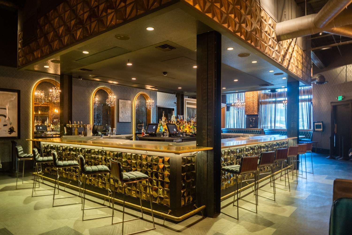 Bar 10
