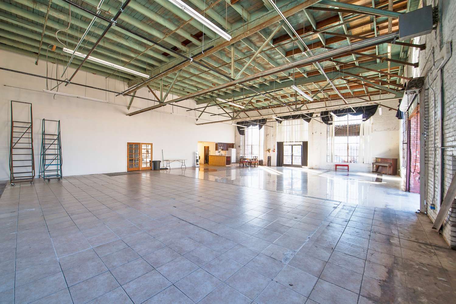 Studio 17