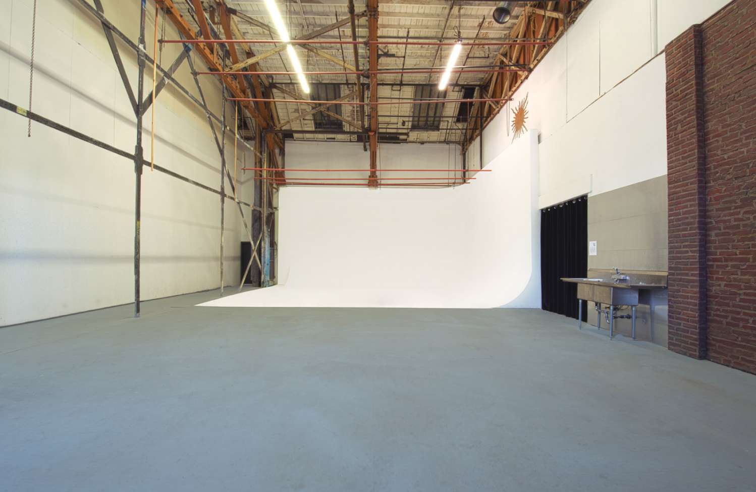Studio 27