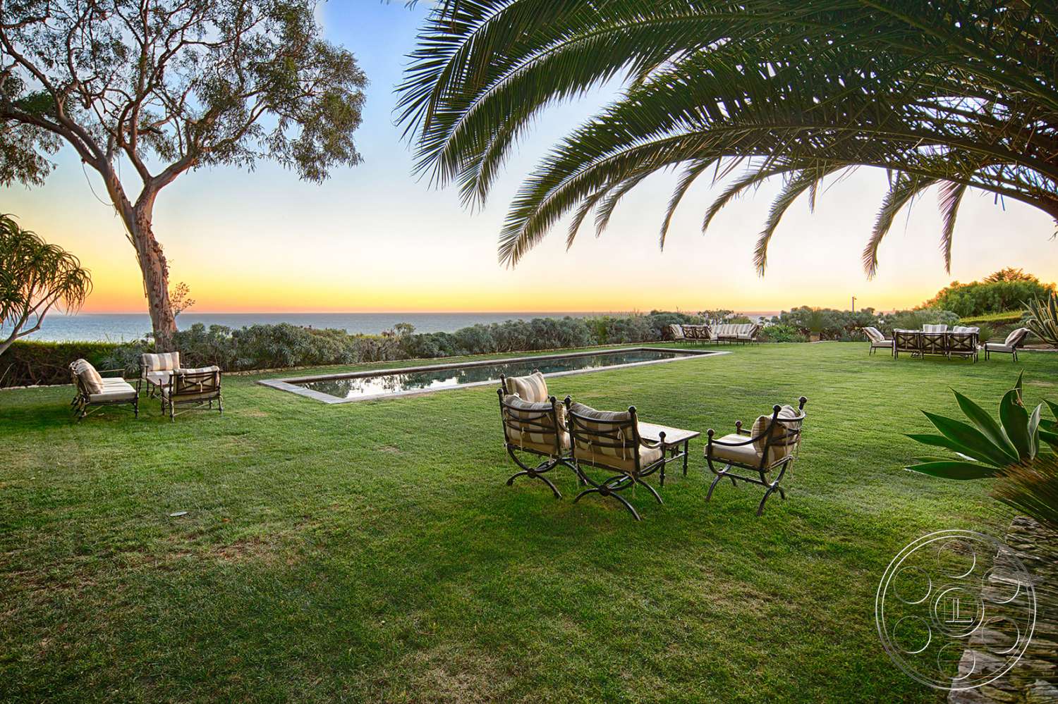 Mansion 16 - furniture, outdoors, tree, arecaceae, palm tree, grass, lawn, tropical