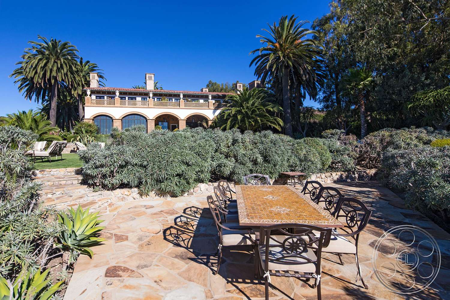 Mansion 16 - furniture, table, chair, patio, outdoors, flagstone, tree, house, villa, garden, arbour, arecaceae, palm tree, dining table