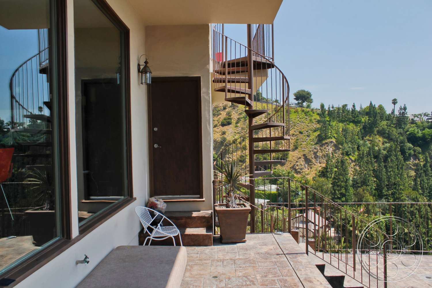 Retro 59 - handrail, banister, railing