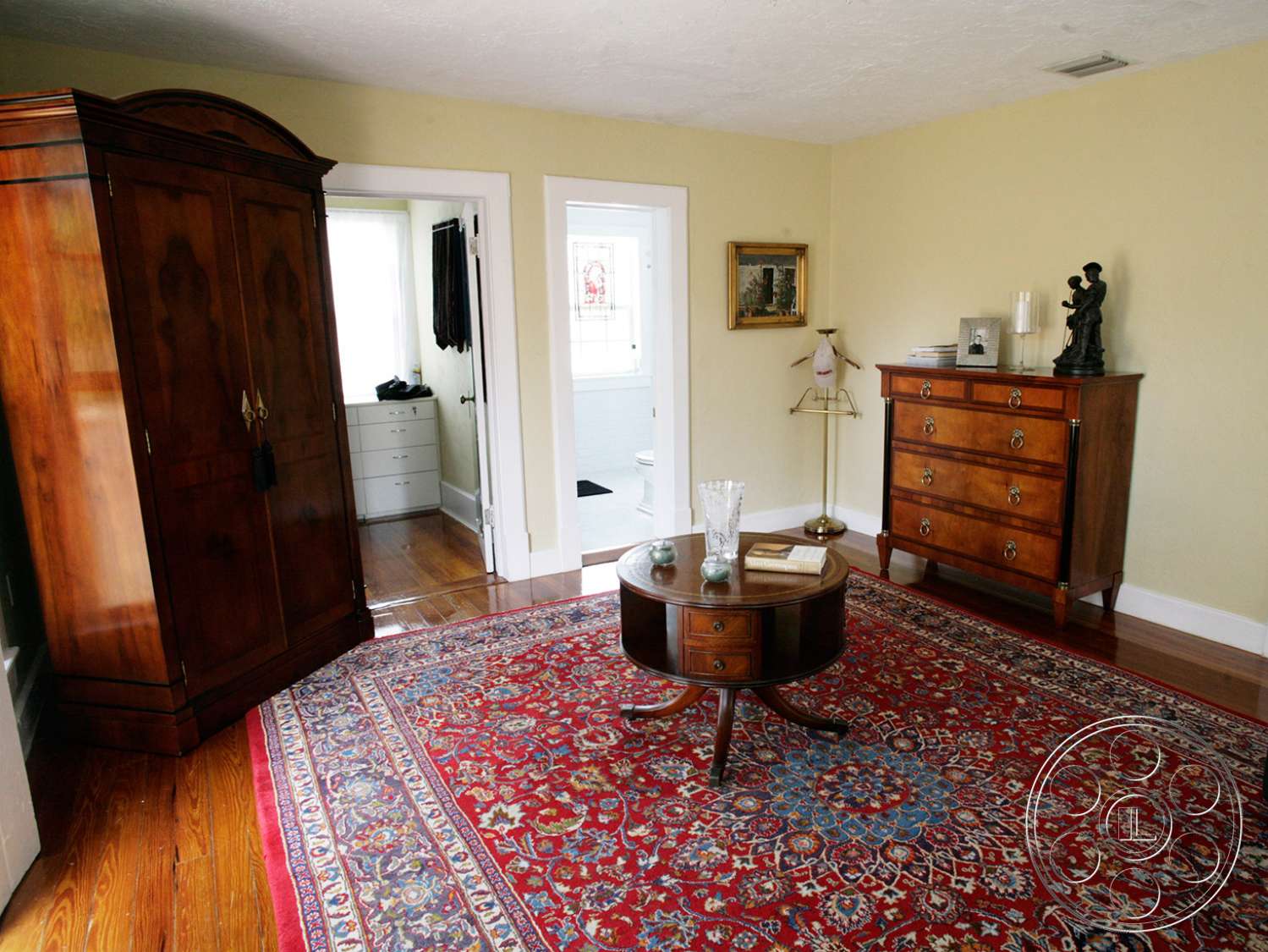 Miami 6 - indoors, wood, furniture, rug, hardwood, cabinet