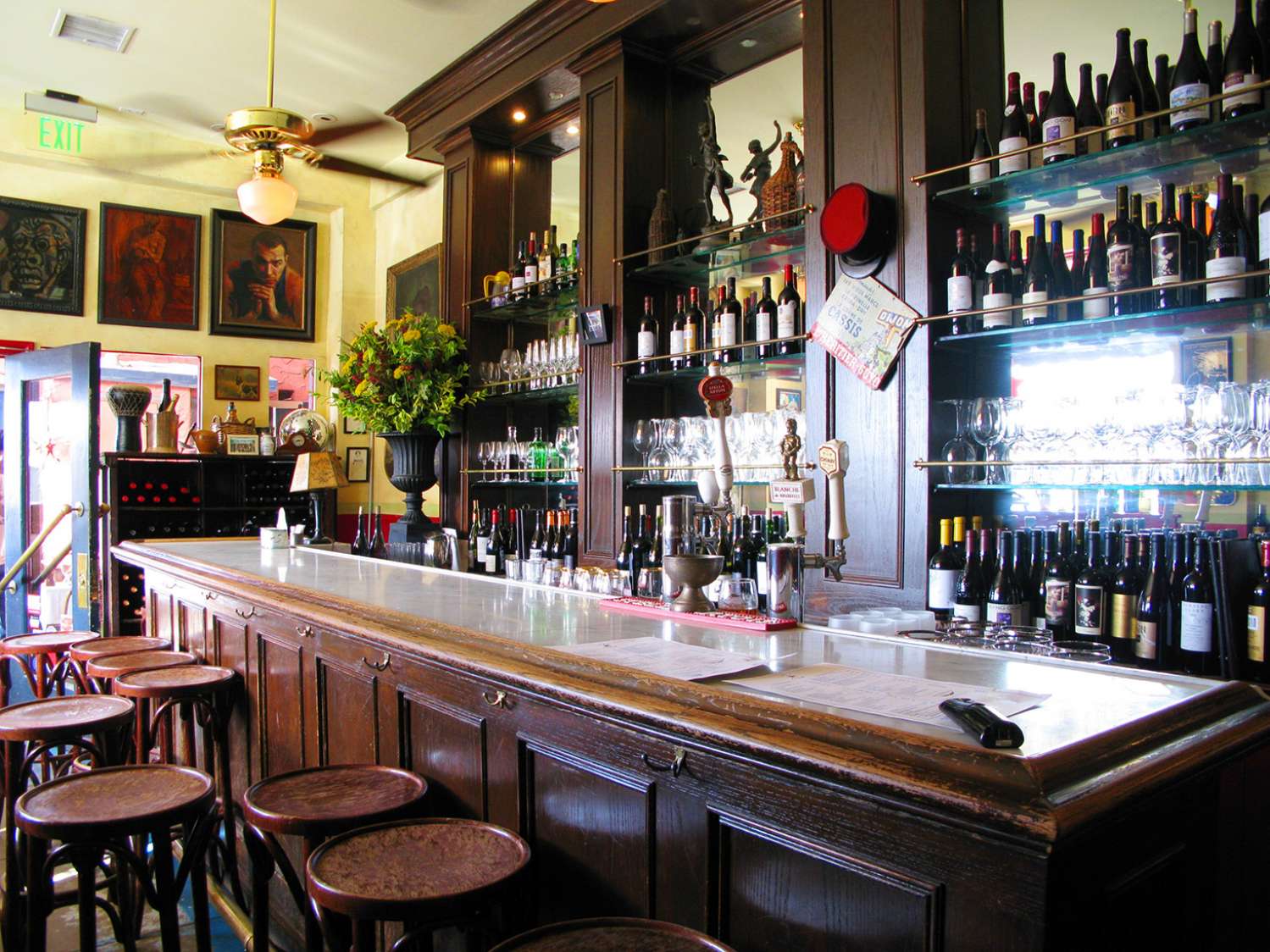 Restaurant 70