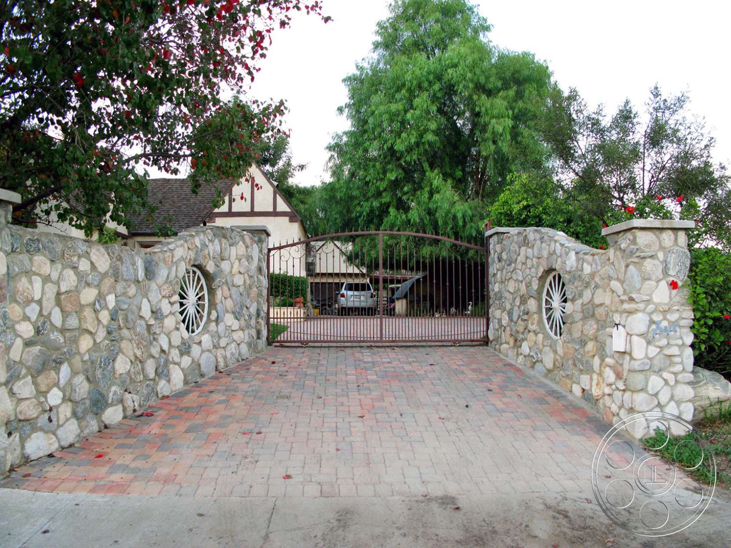 Ranch 6 - outdoors, flagstone, gate, garden