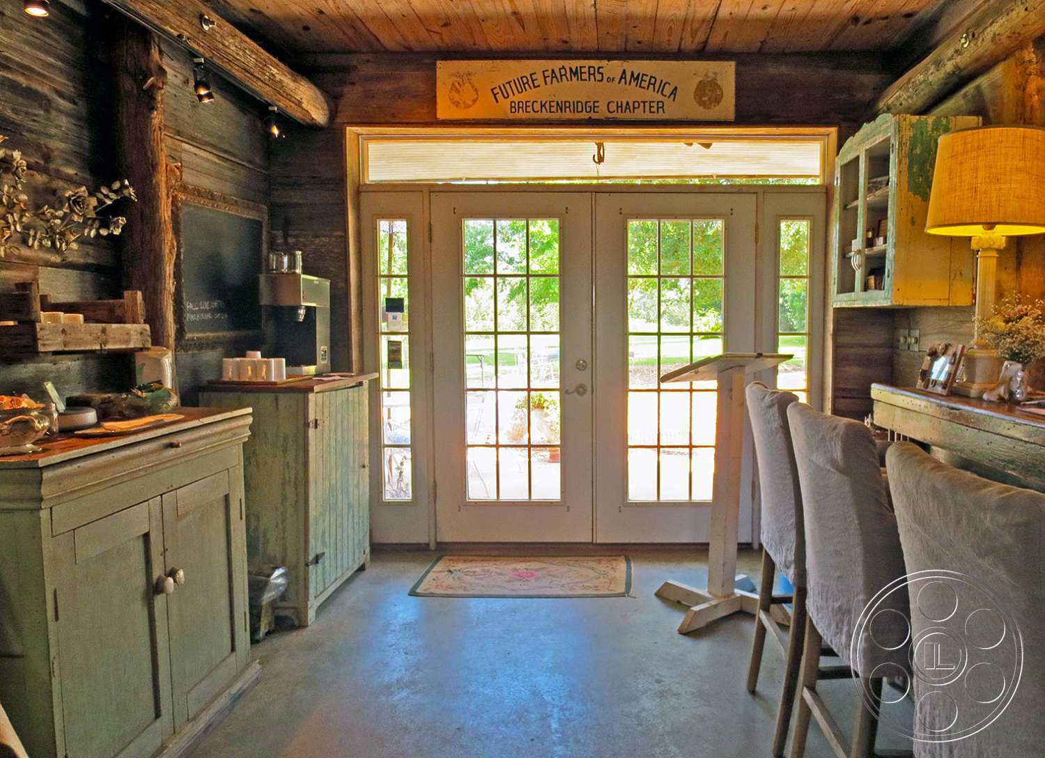 Shabby Chic Texas - wood, french door