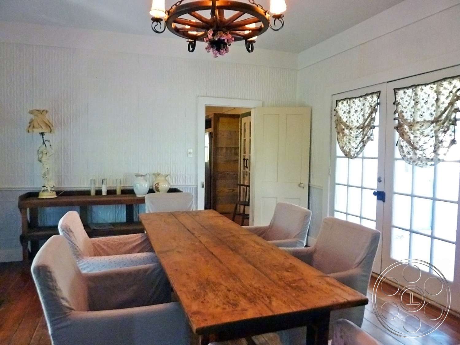 Shabby Chic Texas - wood, furniture, plywood, chair, hardwood, light fixture